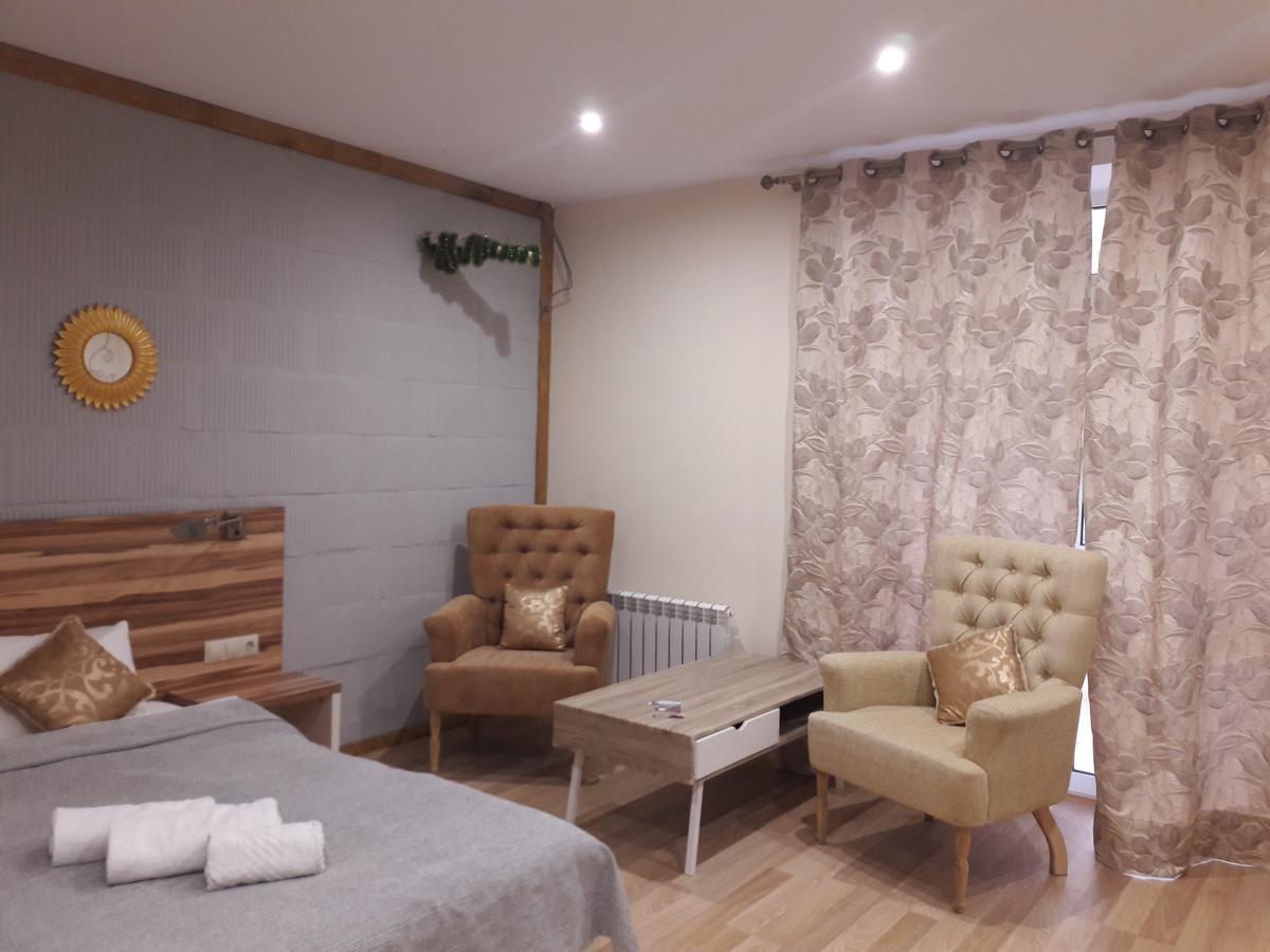 Mini Hotel On Demiivska Kiev Eksteriør bilde